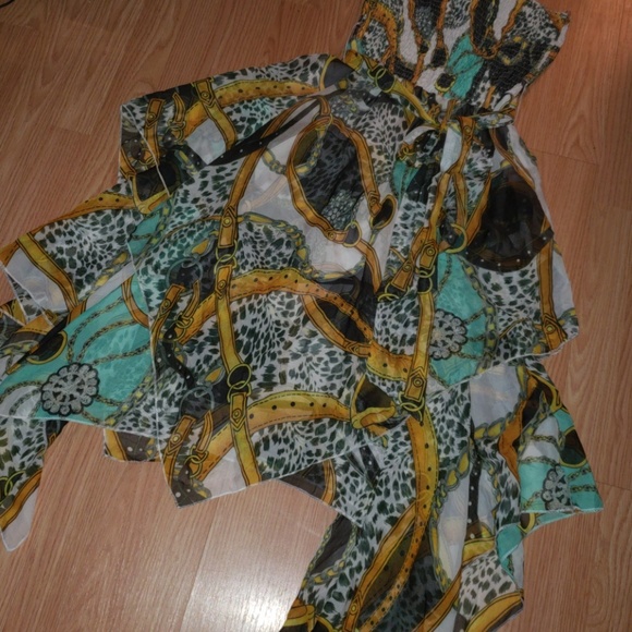 Halter dress - Picture 2 of 2